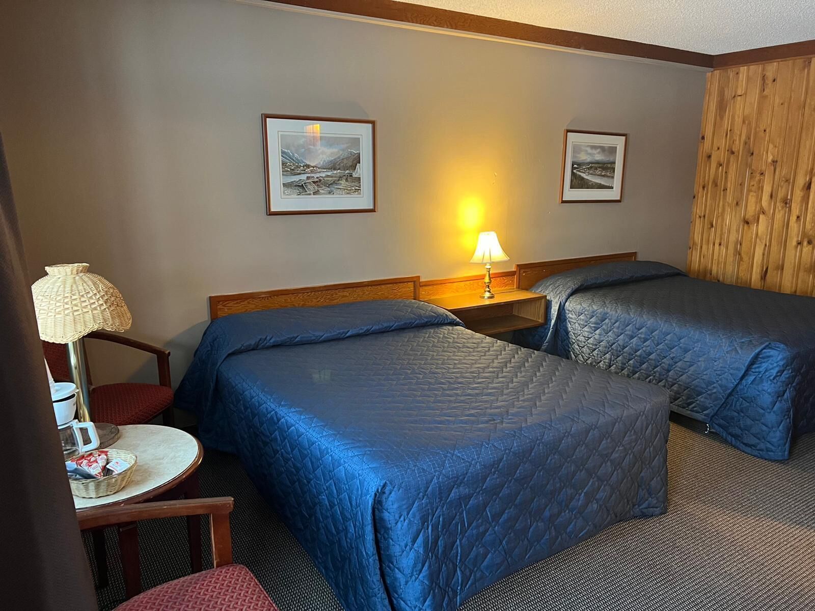 Premium bedding, Select Comfort beds, free WiFi, bed sheets