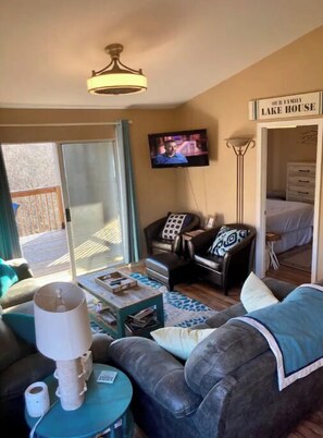 2 quartos, ferros/tábuas de passar roupa, Wi-Fi, roupa de cama