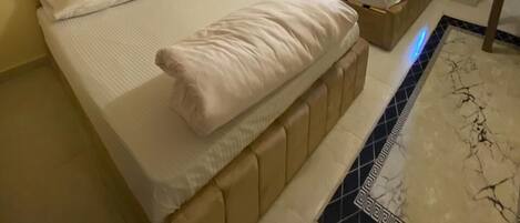 Exclusive Double Room | Egyptian cotton sheets, premium bedding, minibar, desk