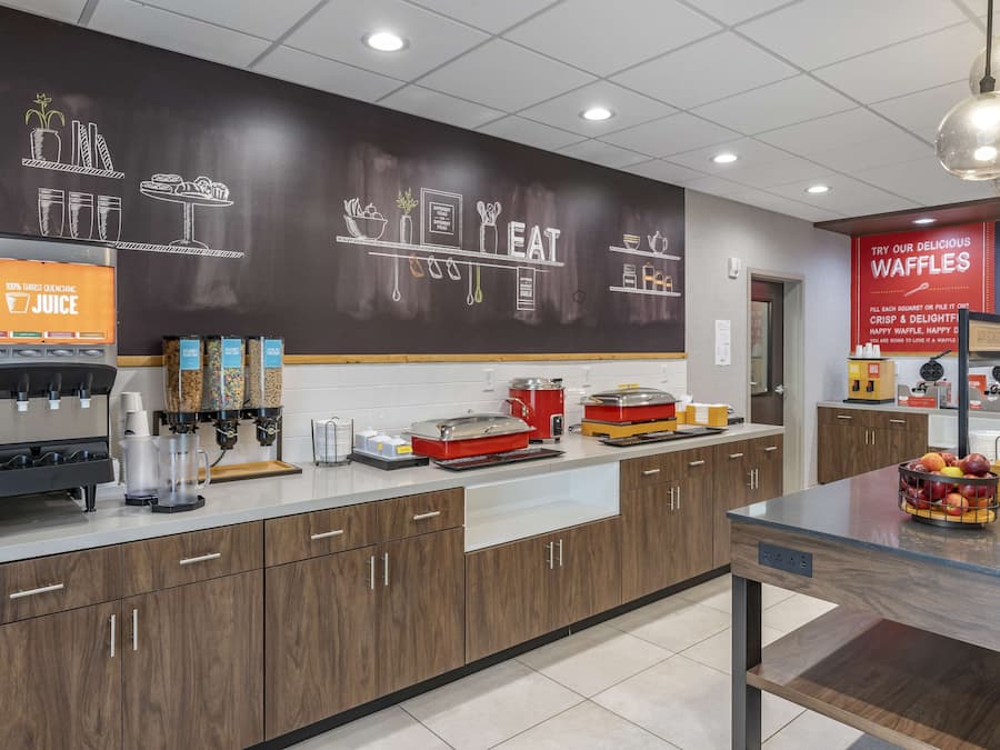 含每日吃到飽早餐