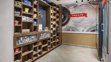 Snack bar