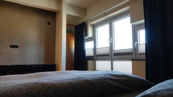 2 Schlafzimmer, Bügeleisen/Bügelbrett, Reisekinderbett, kostenloses WLAN