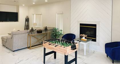 Modern Stay 4-bedroom Home Sleeps 8