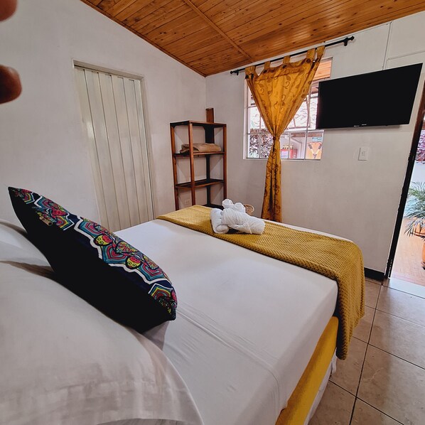 Family Triple Room, Multiple Beds, Ensuite, Courtyard View