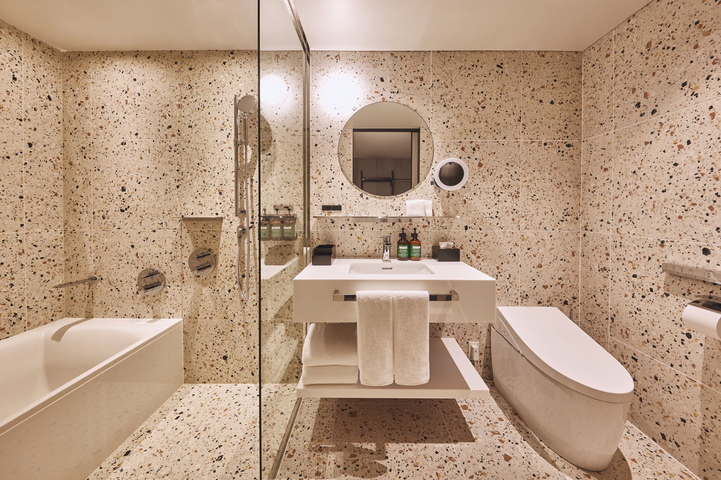 Photo - voco Osaka Central by IHG