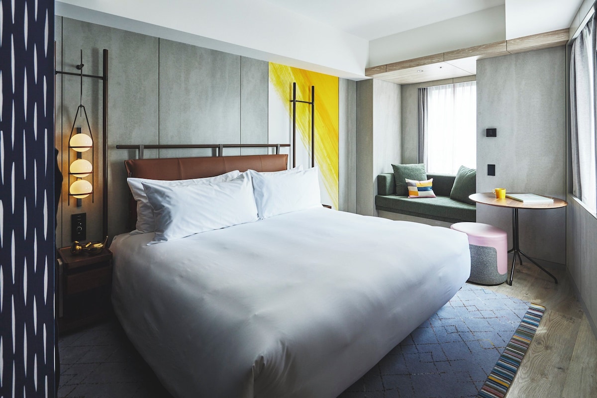 Habitación Premium, 1 cama King size, en esquina | Ropa de cama de alta calidad y edredón 