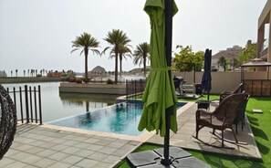 Vil·la destacada, 5 dormitoris, vistes al mar | Sala d'estar