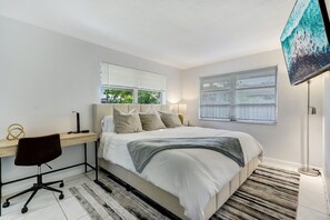 3 bedrooms, iron/ironing board, free WiFi, bed sheets