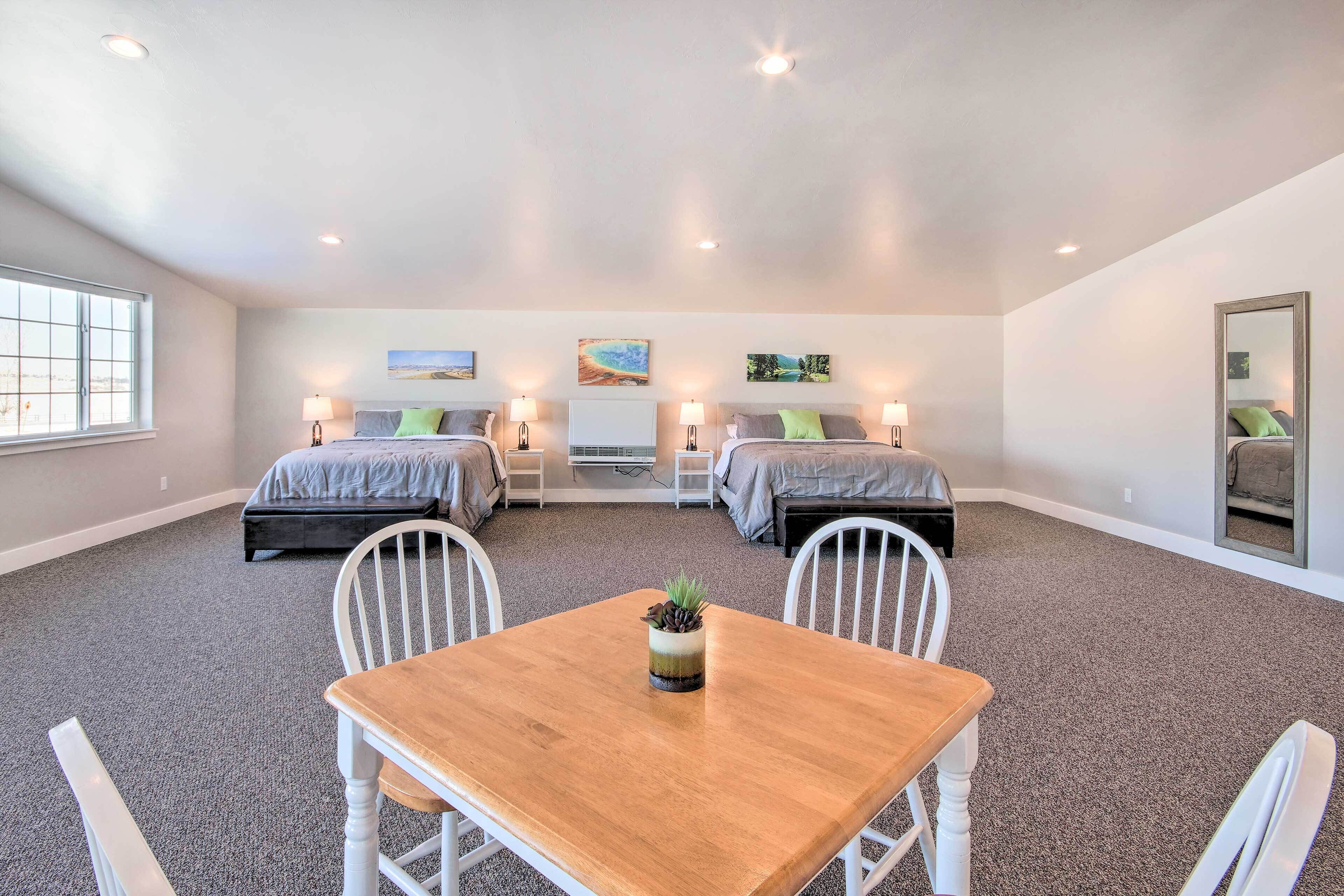 1 bedroom, iron/ironing board, Internet, bed sheets
