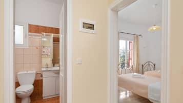 3 chambres, fer et planche Ă  repasser, Wi-Fi gratuit, draps fournis