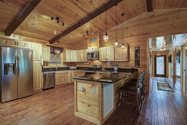 Frigorífic, microones, forn i placa de cuina