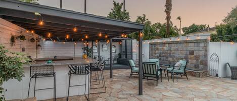 Outdoor dining