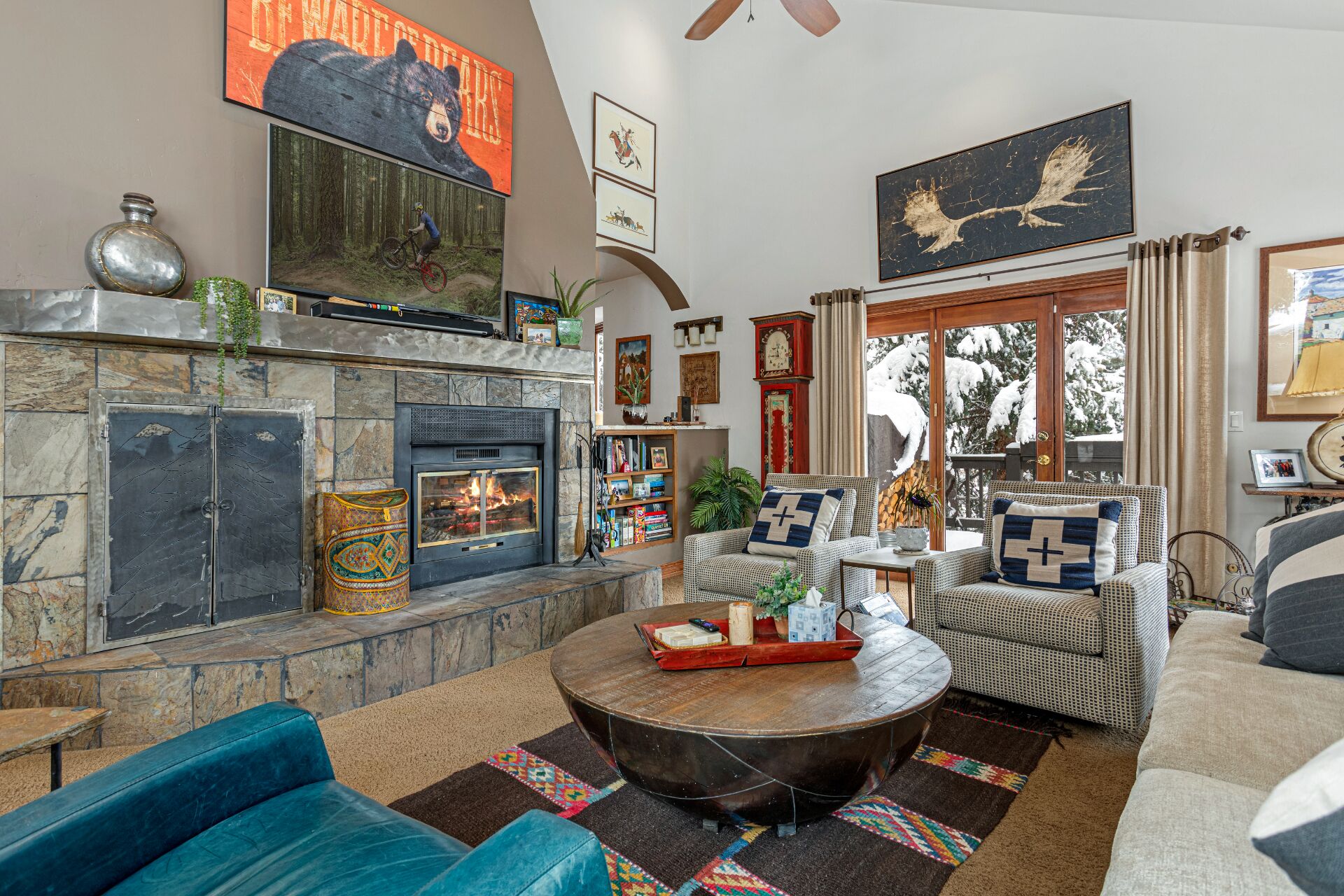 Private Hot Tub, Woodburning Fireplace, Pet Friendly, Luxury Home