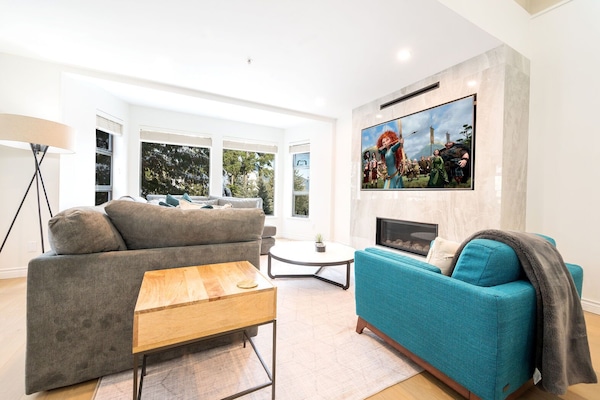 Welcome to 322 Greyhawk! An inviting condo nestled against the Whistler Golf Club.