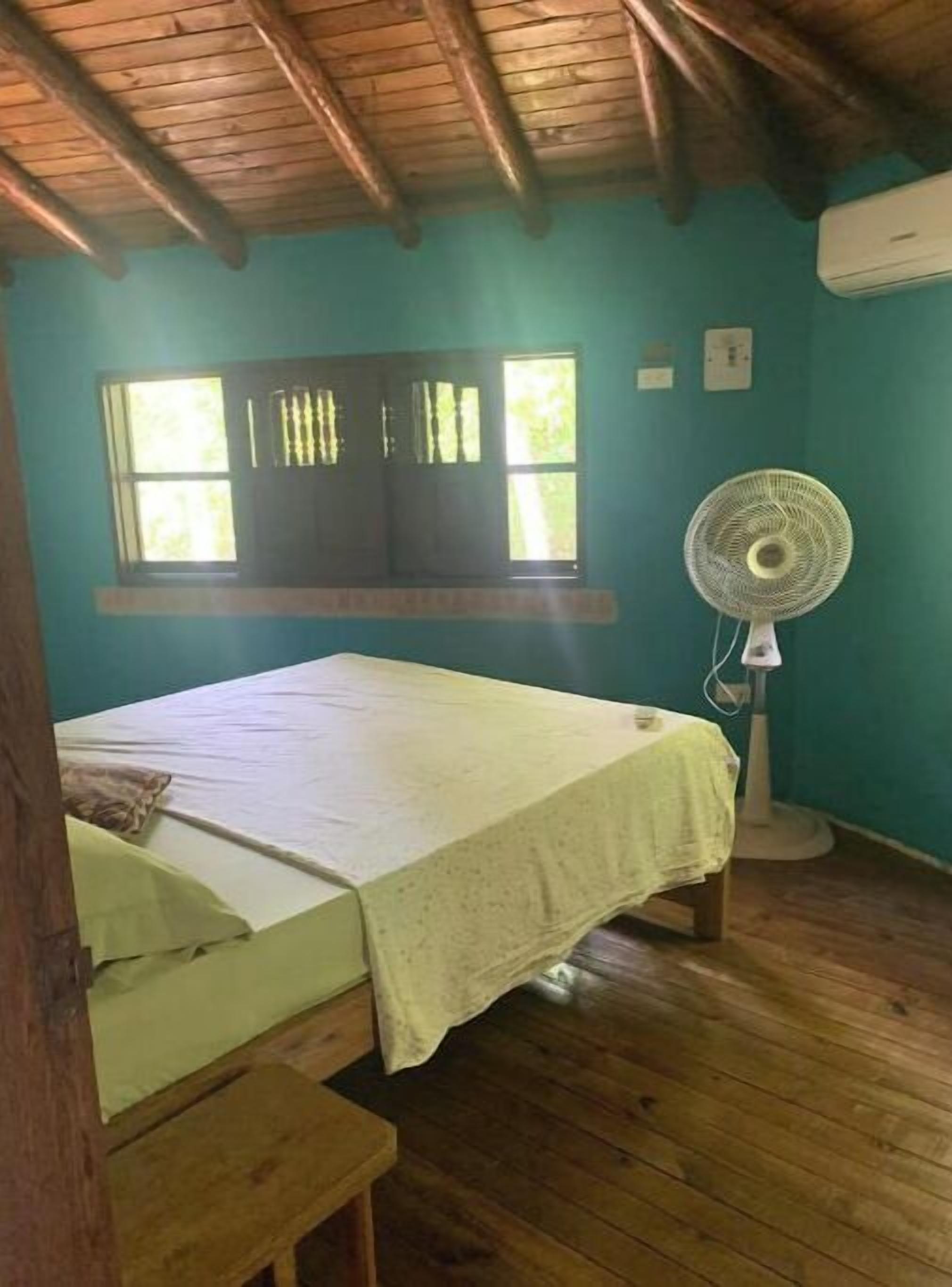 4 bedrooms, free WiFi