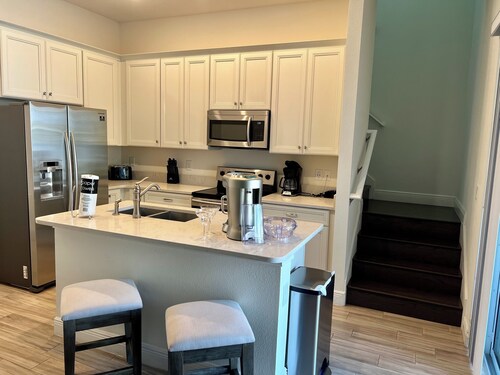 5 Bed Cottage Close to Disney