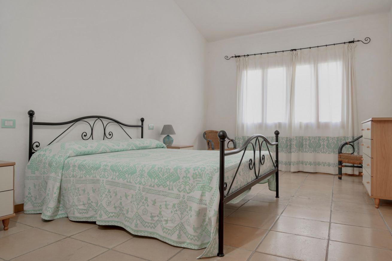 2 chambres, lit parapluie, draps fournis