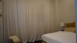 3 bedrooms, iron/ironing board, travel crib, free WiFi