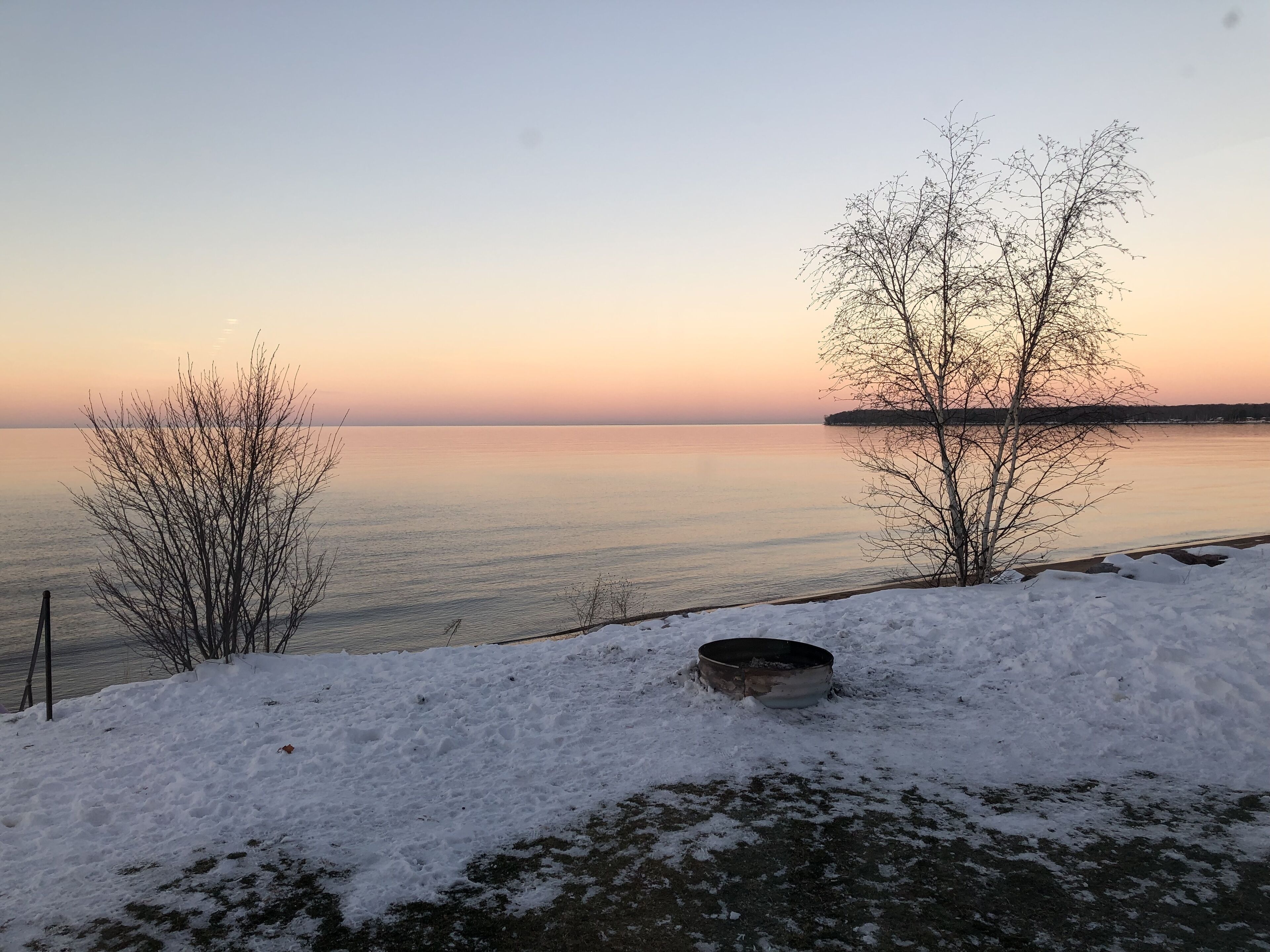 Chaises longues, serviettes de plage