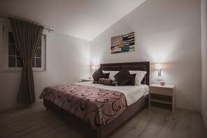 2 Schlafzimmer, Bügeleisen/Bügelbrett, WLAN, Bettwäsche