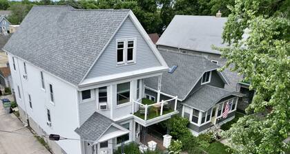 Milwaukee Bayview Getaway with Private Hot Tub