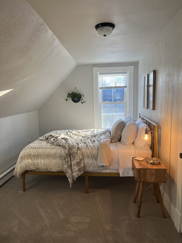 3 bedrooms, WiFi, bed sheets