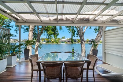 3 Brm Waterfront Apartment