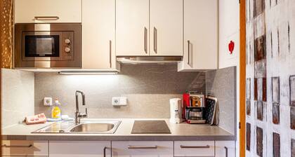 Appartement "Haus Excelsior Top 2" avec vue sur les montagnes, balcon et Wi-Fi.