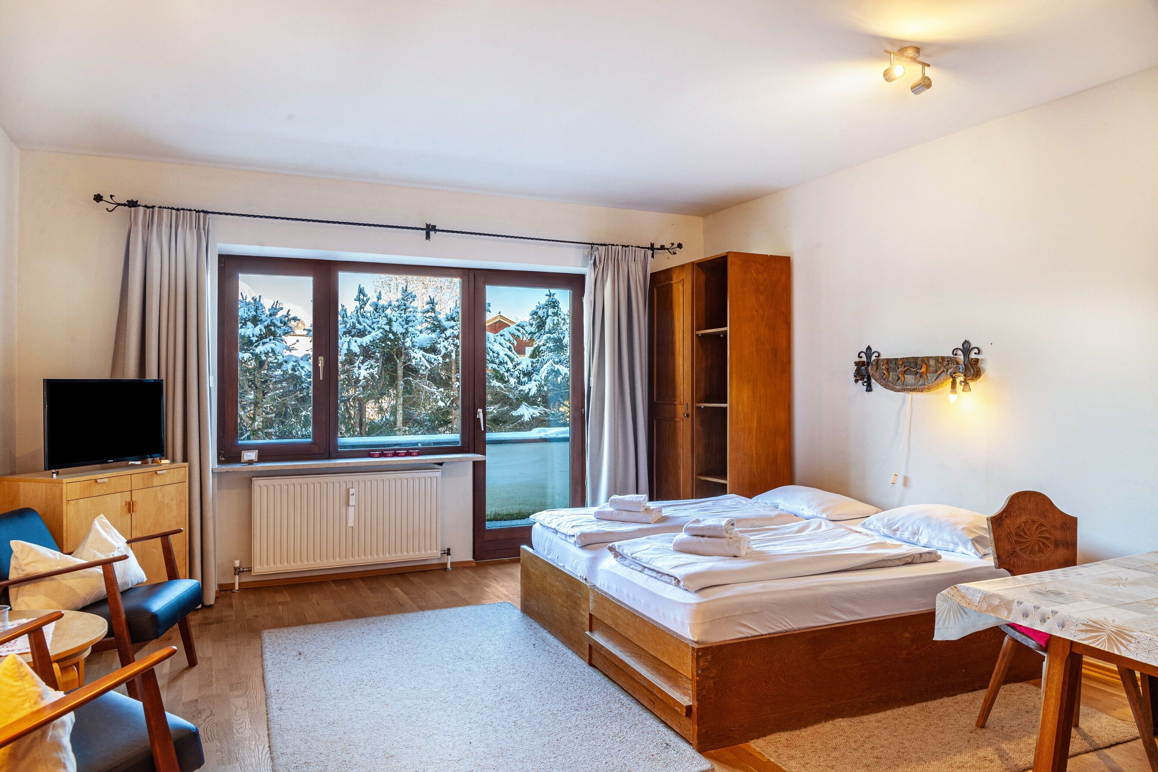 1 bedroom, free WiFi, bed sheets