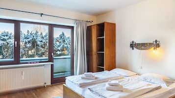 1 bedroom, free WiFi, bed sheets