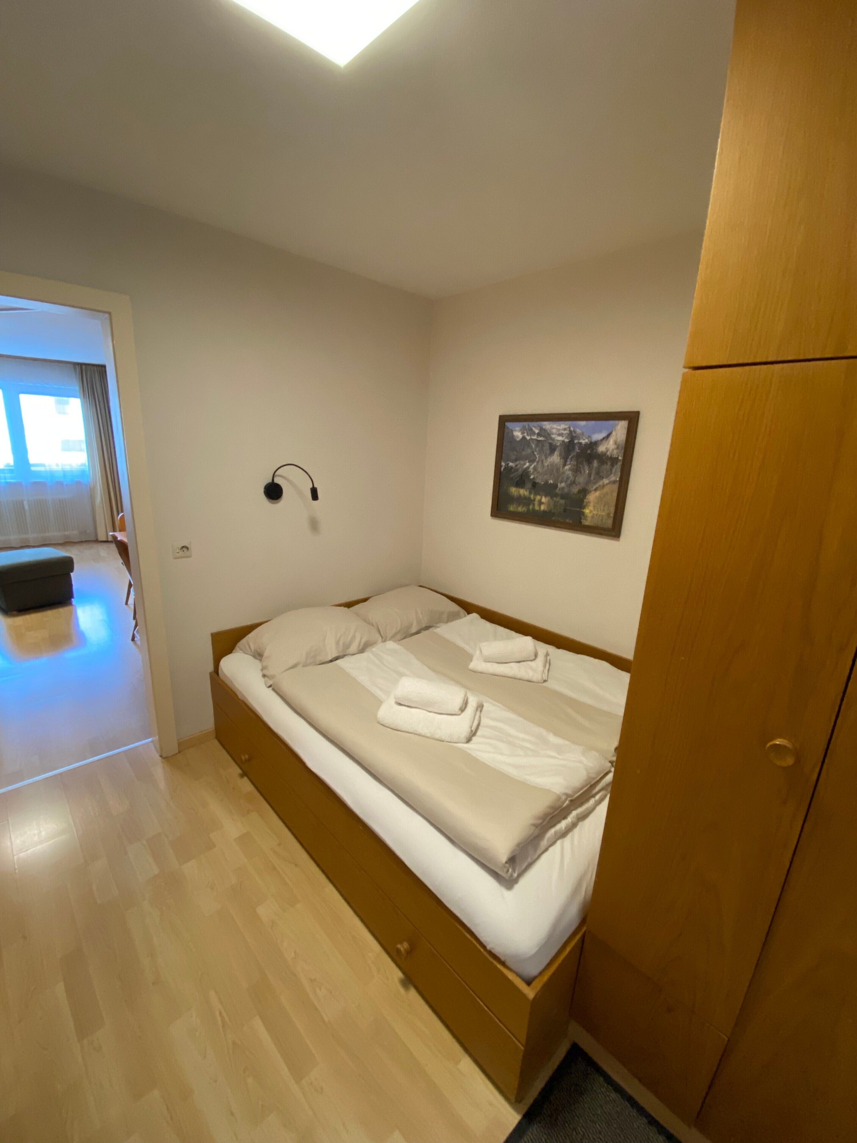 Wifi gratis y ropa de cama 