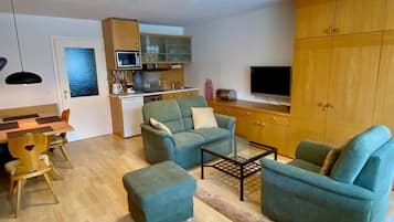 Televisión, mesa de ping pong