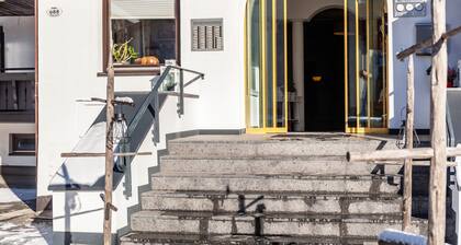 Ferienwohnung "Haus Excelsior Top 13" mit Bergblick, Balkon und WLAN