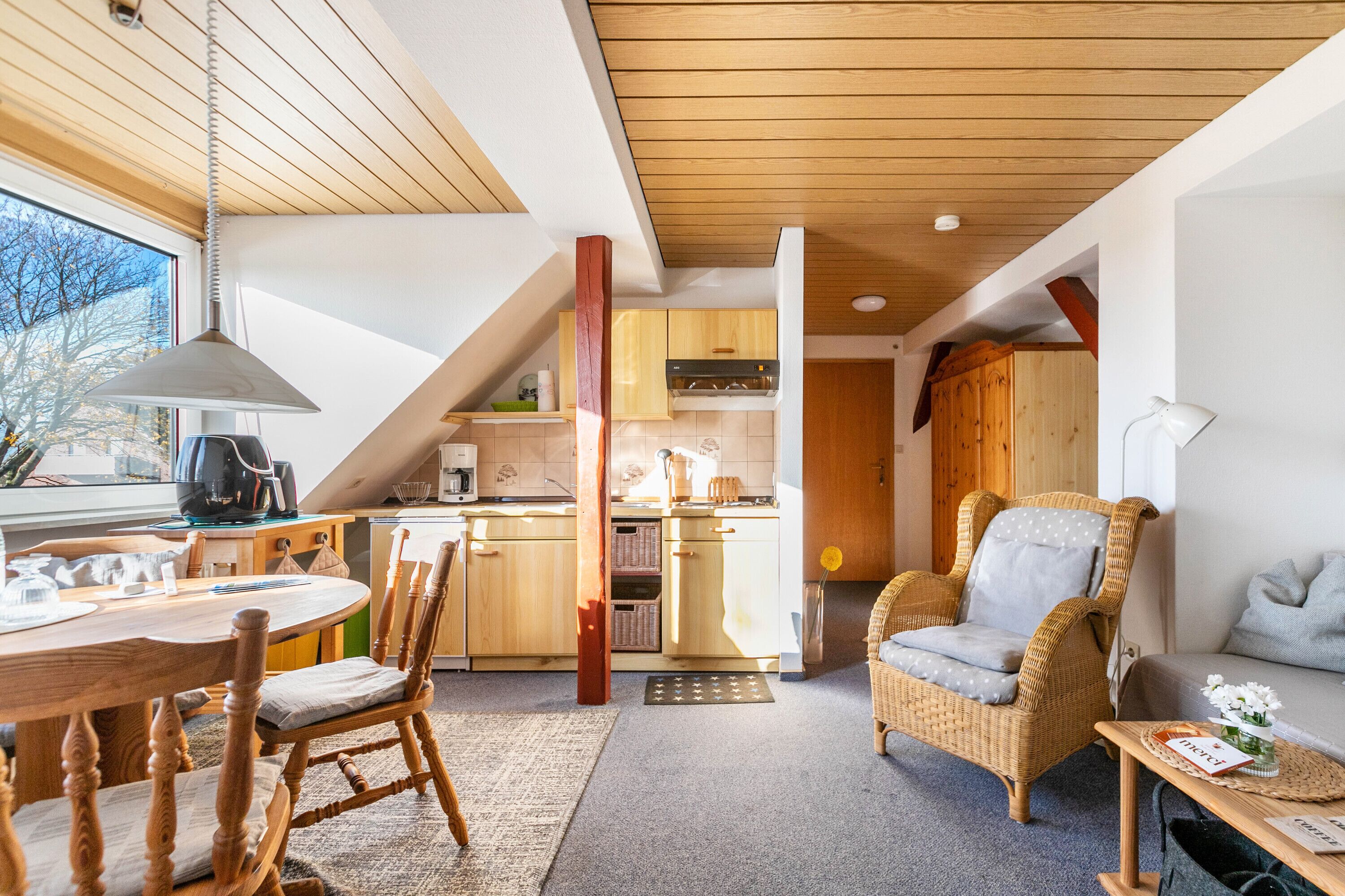 المنشأة من الداخل