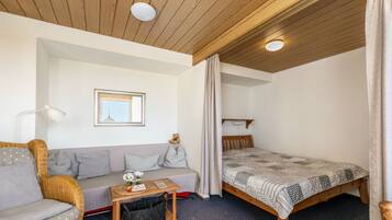 2 makuuhuonetta, ilmainen Wi-Fi, vuodevaatteet