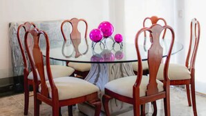 วิลล่าสำหรับครอบครัว | ห้องรับประทานอาหาร