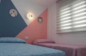 2 bedrooms, WiFi, bed sheets