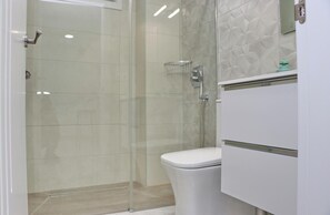 Bathroom - Ceuta apartment near the beach (Conil de la Frontera)