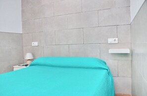 2 makuuhuonetta, Wi-Fi, vuodevaatteet