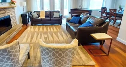 Stunning Ranch in the woods!