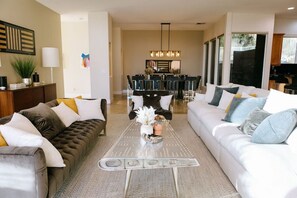 TV, fireplace, stereo