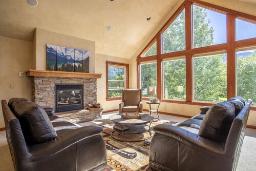 Gather your family in Montana for outdoor fun and memories.