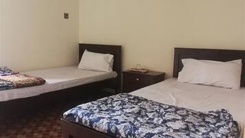 Quadruple Room | Iron/ironing board