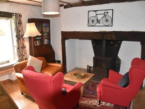Interior - Country house with pool in prime location (Sauveterre-la-Lémance)