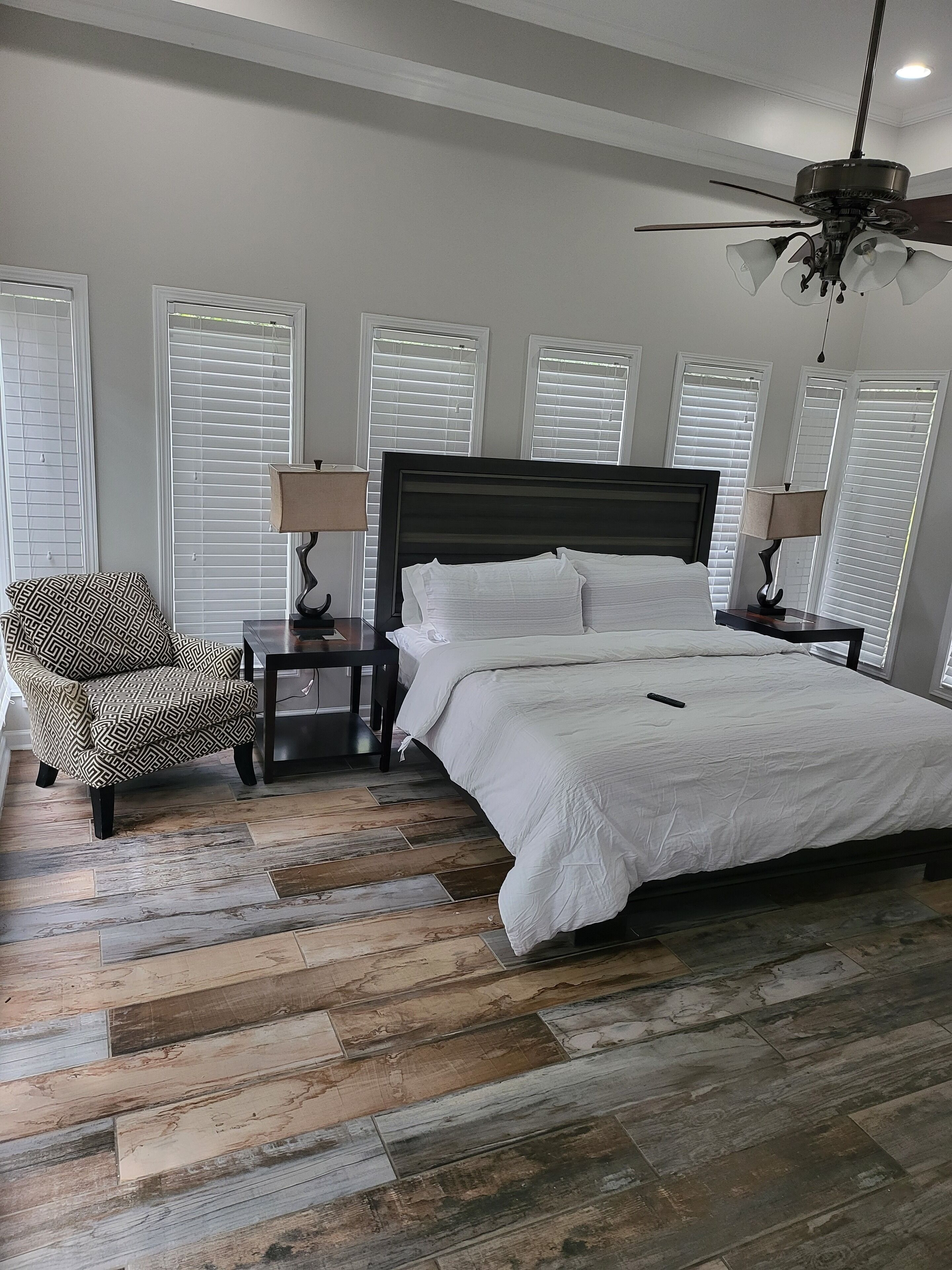 3 chambres, coffres-forts dans les chambres, Wi-Fi