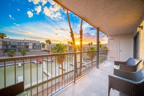 Property grounds - Riverfront w/ Private Dock and Marina | Sleeps 8 (Bullhead City)