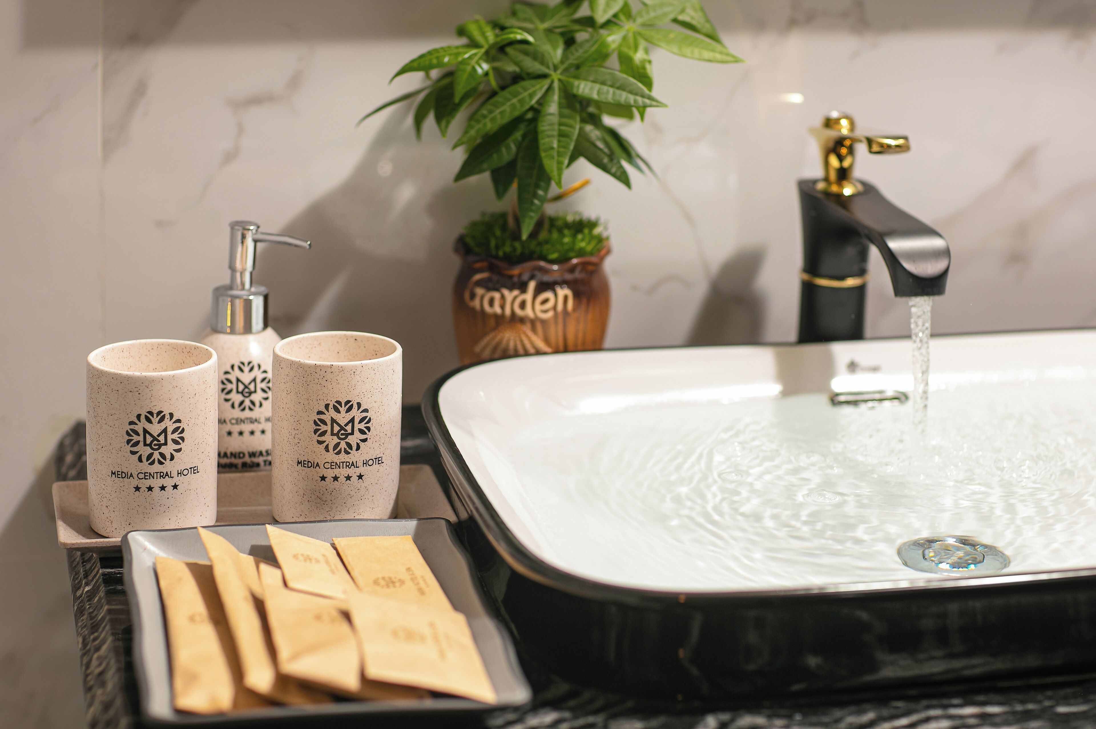 Foto - Media Central Hotel & Spa