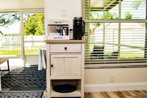 Interior - Stylish 3BR Home w/ Lake Views in Heather Lakes |Lanai |Pet-Friendly Yard |Long Stays Welcome! (Brandon)