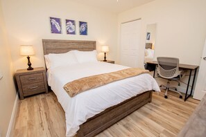 3 bedrooms, desk, iron/ironing board, free WiFi