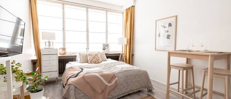 Kaupunkistudio | Silitysrauta/-lauta, vauvansängyt, ilmainen Wi-Fi, vuodevaatteet